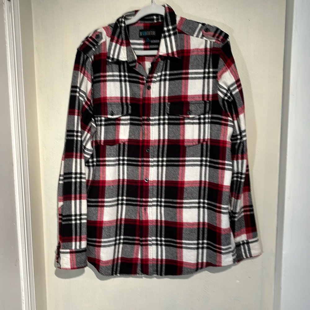 Men’s long sleeve plaid flannel Shirt- XL